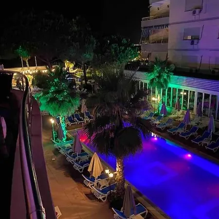 Sunset Hosted By Ibi Apartment Golem (Tirana)
